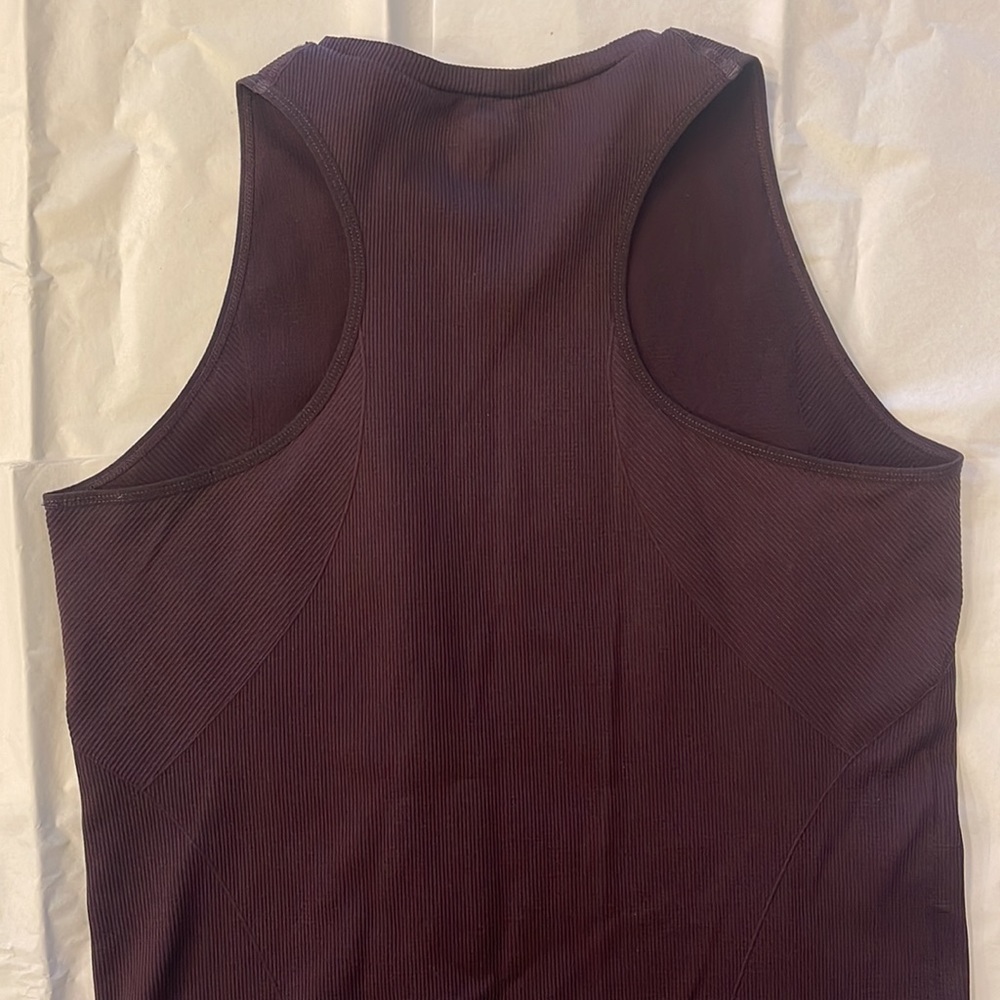 Like new Racerback H&M MAMA USL Burgundy Ribbed Tank with Nice Supportive Fit